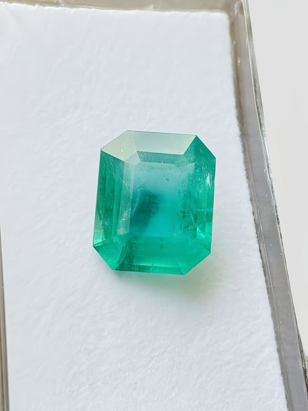 No Oil Emerald Natural Zambia Gemstone 13.69 Ct intense Green GRS and GIA certificates WB Gems EMA18