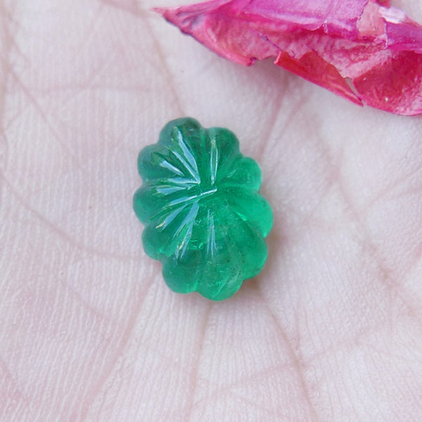 天然祖母绿凸圆面雕刻赞比亚宝石亮绿色 4.40 克拉 WB 宝石 EMA03