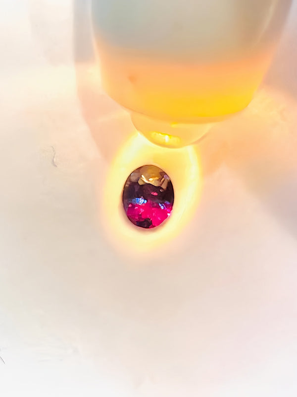 0.30 克拉天然紫翠玉宝石裸石颜色变为微红色精细切割干净净度 WB 宝石 AXA03