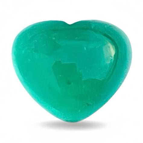 Heart-shaped emerald from Russia with weight and origin text on a white background