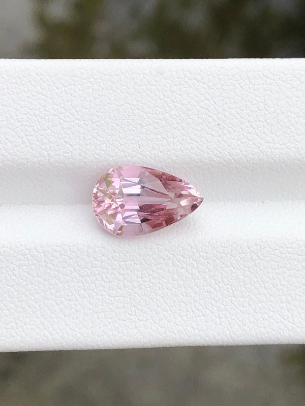 4.16ct Natural Pink Diaspore Color change to Red Color Precision Cut eye clean quality Turkey Gemstone Wbgem DSA15