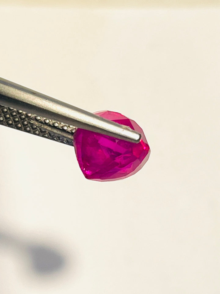 GRS 5.05ct eye clean unheated Burma ruby full luster transparent colle ...