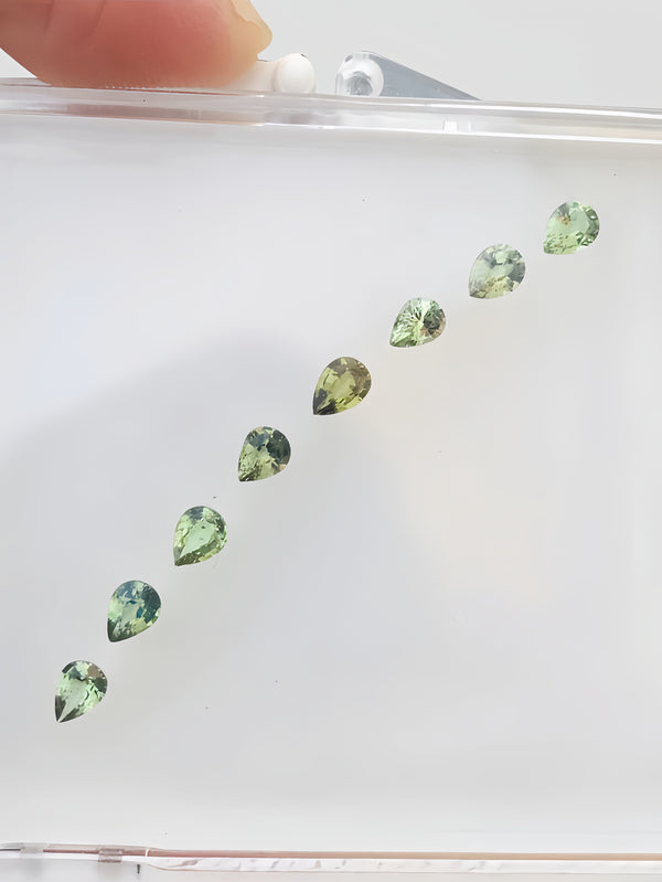 مجموعة 1.9 قيراط من حجر الالكسندريت الطبيعي حجر فضفاض بيضاوي 3 ملم اللون الأخضر يتغير إلى البرتقالي المصفر جوهرة WB F73